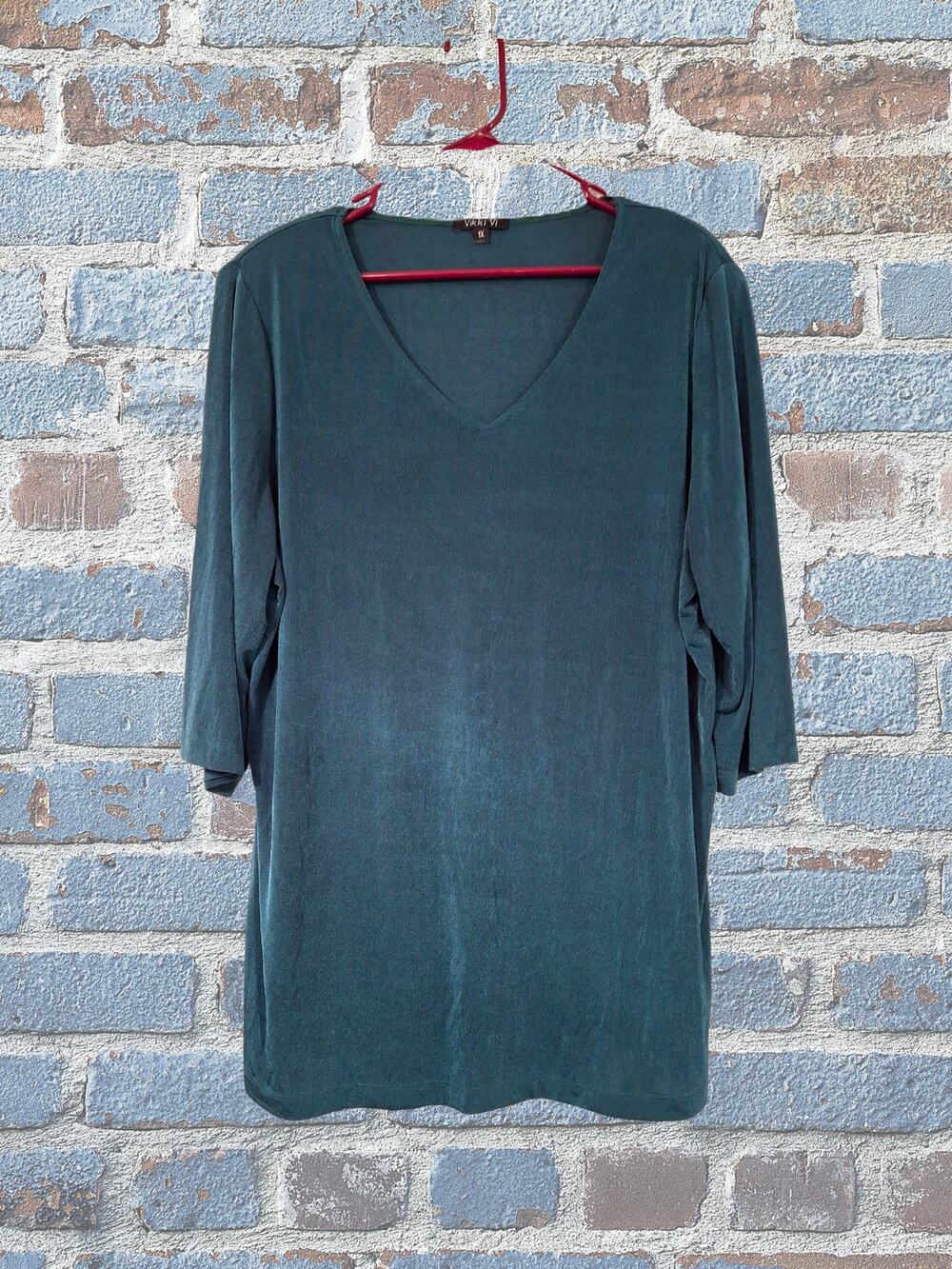 Emerald Green Vikki Vi 3/4 Sleeved Top Size 1X